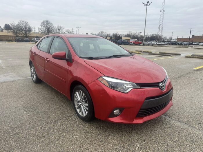 2015 Toyota Corolla LE sedan for sale