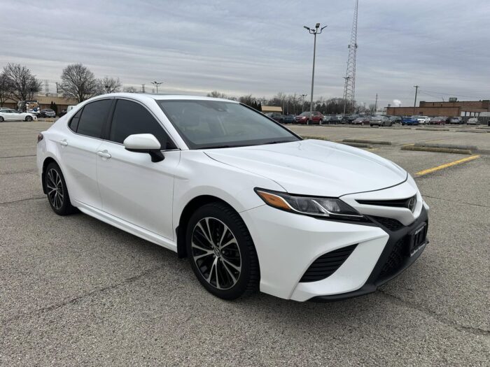 2019 Toyota Camry SE for sale